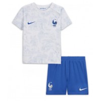 Otroški Nogometni dresi Francija Gostujoči SP 2022 Kratek Rokav (+ Kratke hlače)